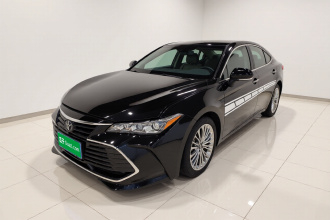 丰田 亚洲龙 2019款 双擎 2.5L XLE尊贵版 国VI