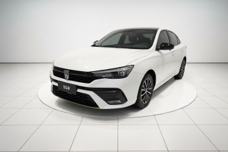 荣威i5 2021款 1.5L CVT黑金版