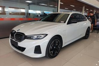 宝马i3 2023款 eDrive 40 L 曜夜套装