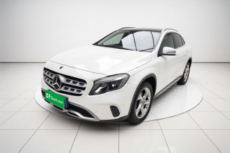 奔驰GLA 2019款 GLA 200 动感型