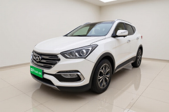 现代 胜达 2017款 2.0T 自动四驱智能型 7座