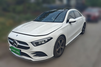 奔驰A级 2022款 改款二 A 200 L 运动轿车时尚型