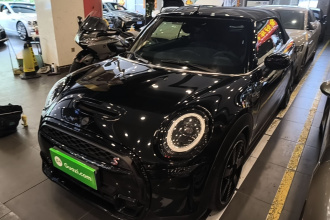 MINI 2022款 2.0T COOPER S CABRIO 艺术家