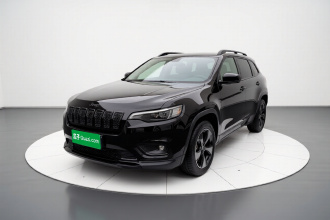 Jeep 自由光 2020款 2.0T 四驱夜鹰版