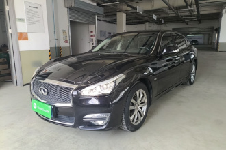 英菲尼迪Q70 2019款 Q70L 2.0T 精英版
