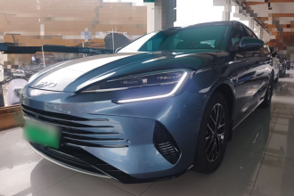 比亚迪 海豹07 DM-i 2025款 DM-i 1.5L 70km 精英型