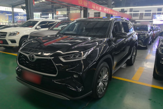 丰田 汉兰达 2022款 380T 四驱尊贵版 7座