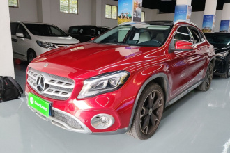 奔驰GLA 2017款 GLA 220 4MATIC 时尚型