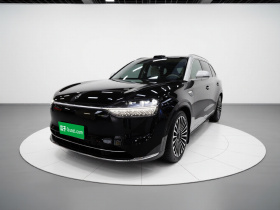 鸿蒙智行 问界M9 2025款 增程 Ultra版 52kWh 6座版（192线激光雷达）