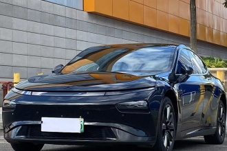 小鹏P7 2022款 670N+