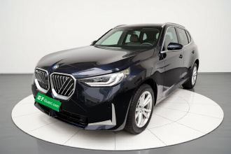 宝马X3 2025款 xDrive25L 豪华套装