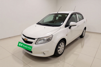 雪佛兰 赛欧 2013款 三厢 1.4L 手动理想幸福版