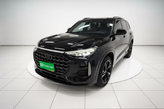 奥迪Q6 2024款 50 TFSI quattro 黑武士版 6座