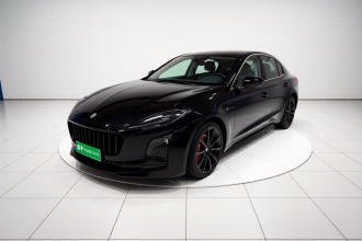 红旗E-QM5 2022款 431km 充电乐享版