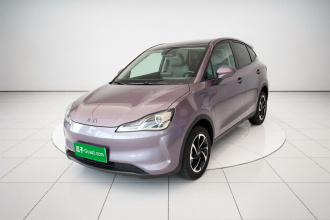 哪吒汽车 哪吒V 2021款 长续航娱乐版升级型