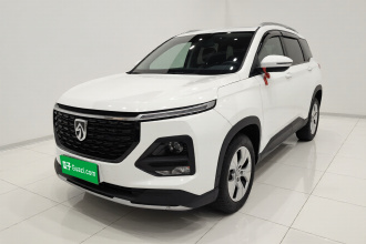 宝骏530 2020款 1.5T 手动舒适型 6座