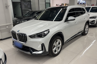 宝马X1 2023款 sDrive20Li X设计套装