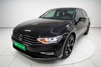 大众 迈腾 2024款 200万辆众享款 330TSI DSG豪华型