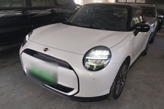 电动MINI COOPER 2024款 456km COOPER E 经典派