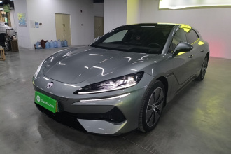 腾势Z9GT 2024款 1100四驱Max版