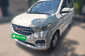 五菱汽车 五菱宏光 2018款 1.5L S舒适型L2B