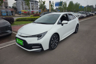 丰田 雷凌 2022款 185T CVT运动版