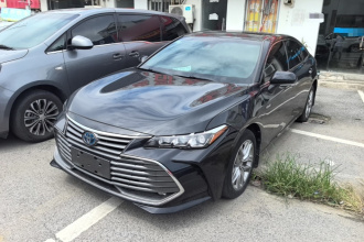 丰田 亚洲龙 2019款 双擎 2.5L 豪华版 国VI