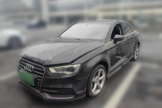 奥迪A3(进口) 2015款 Limousine 45 TFSI S line 豪华型