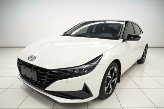 现代 伊兰特 2022款 1.5L CVT LUX尊贵版