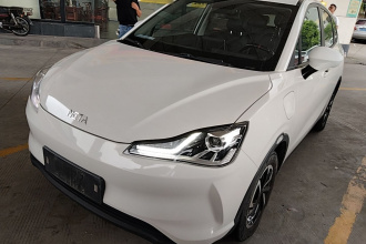 哪吒汽车 哪吒V 2021款 长续航娱乐版升级型