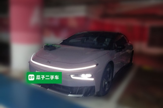 小鹏P7+ 2026款 纯电 615 Max 旗舰版