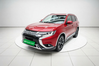 三菱 欧蓝德 2019款 2.4L 四驱致享版 5座 国VI