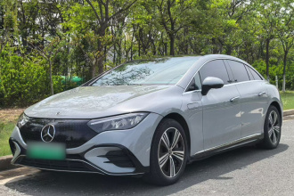 奔驰EQE 2022款 350 豪华版