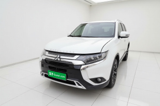 三菱 欧蓝德 2019款 2.4L 四驱致享版 5座 国V