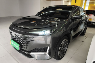 长安UNI-K 2021款 2.0T 全轮驱动尊贵型