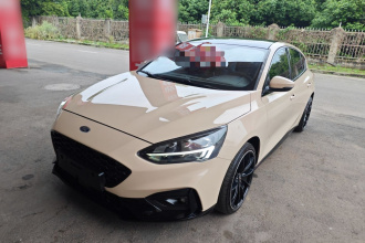 福特 福克斯 2019款 两厢 EcoBoost 180 自动ST Line