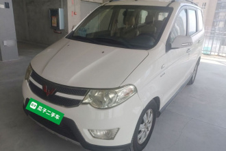 五菱汽车 五菱宏光 2014款 1.5L S豪华型