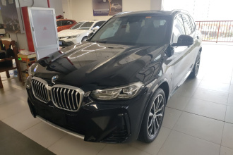 宝马X3 2022款 改款二 xDrive30i 领先型 M曜夜套装