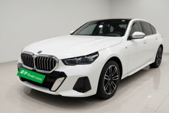 宝马5系 2024款 530Li 领先型 M运动套装
