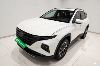 现代 2022款 途胜L 2.0L 混动·尊贵版