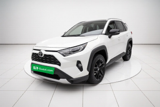 丰田 RAV4荣放 2022款 2.0L CVT四驱尊贵版