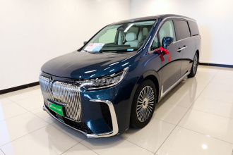 岚图汽车 岚图梦想家 2025款 PHEV 四驱旗舰鲲鹏版
