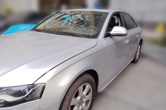 奥迪A4L 2012款 2.0 TFSI 自动舒适型