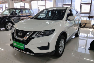 日产 奇骏 2023款 经典 2.0L 两驱智联舒享版