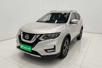 日产 奇骏 2017款 2.5L CVT豪华版 4WD