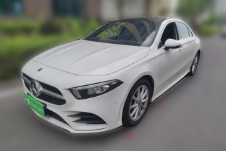 奔驰A级 2019款 改款 A 200 L 运动轿车