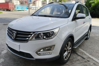 宝骏560 2015款 1.8L 手动精英型