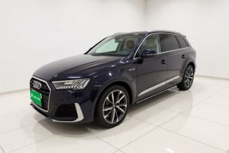 奥迪Q7 2020款 55 TFSI quattro S line运动型