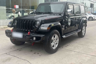Jeep 牧马人 2018款 2.0T Sahara 四门版