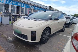 理想汽车 理想i6 2025款 四驱标准版